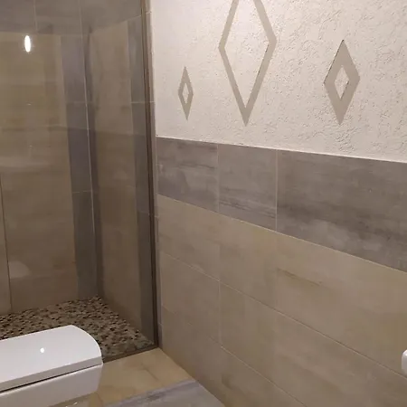 Downtown Evoo Lägenhet Tirana