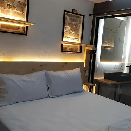 Downtown Evoo Apartamento Tirana