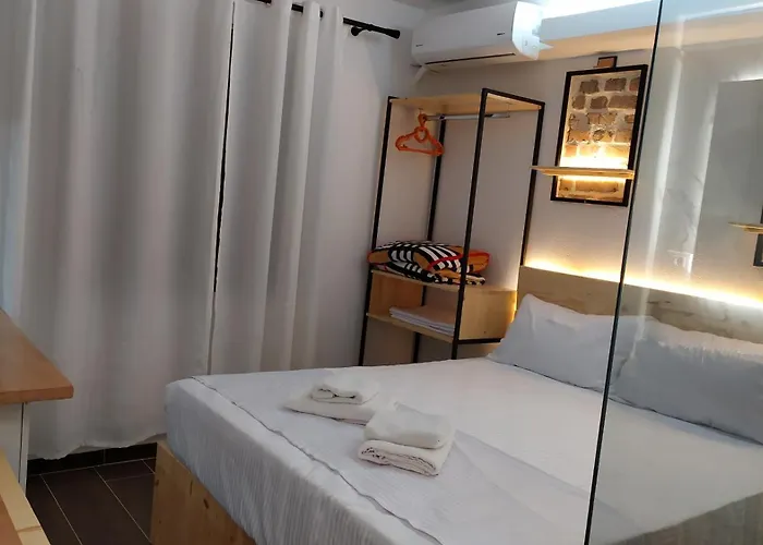 Downtown Evoo * Tirana